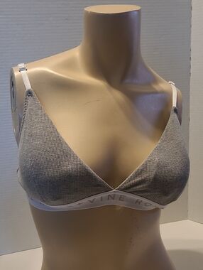 ROSE + VINE Light Heather Gray Ribbed Triangle Bralette Size Large